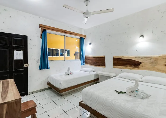 Hotel - 1 Mi To